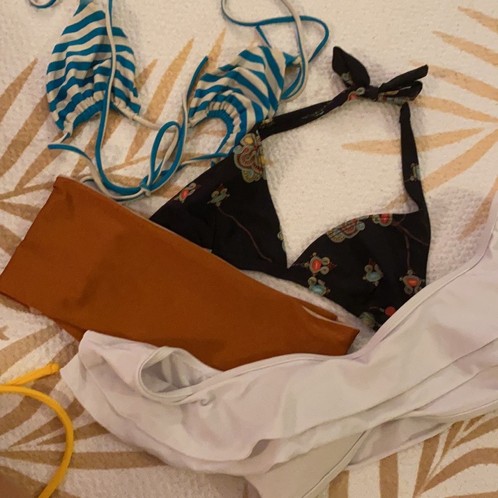 4 bikini tops